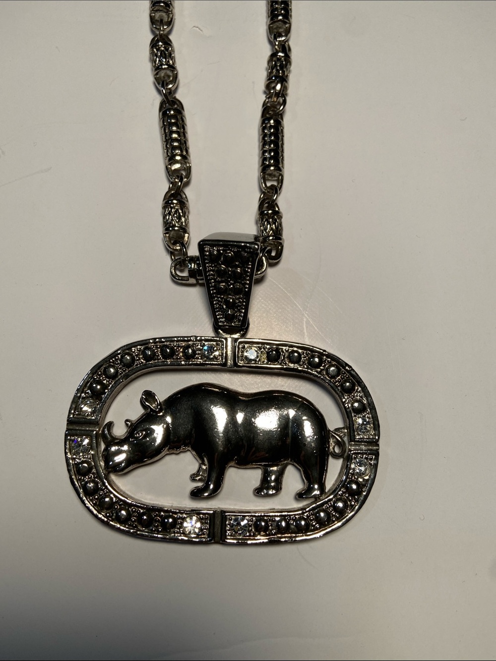 RARE 🔥🔥Eckō Unltd. rhinestone rhino pendant necklace Y2K HipHop Street Style